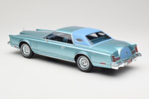 Lincoln Continental Mark V Blue Metallic MCG 1:18 MCG18369 Metal - imaginea 5 din 6