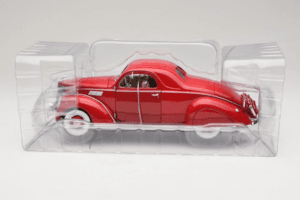 Lincoln Zephyr The Three Stooges Mașină de Film Auto World 1:18 AWSS113/06 Metal - imaginea 3 din 5