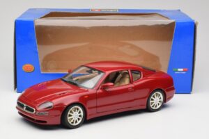 Maserati 3200 GT Roșu Închis Bburago 1:18 3341-M2 Metal - imaginea 8 din 8