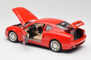 Maserati 3200 GT Roșu Bburago 1:18 3341 Metal - imaginea 5 din 8