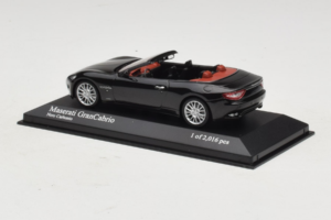 Maserati GranCabrio Negru Metalizat Minichamps 1:43 400123930 Metal - imaginea 3 din 5