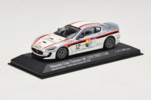 Maserati GranTurismo MC GT4 #12 Sperati / La Mazza Maserati MC 2010 Minichamps 1:43 400101212 Metal - imaginea 2 din 5