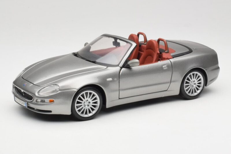 Maserati 4200 GT Spyder Gri Bburago 1:18 18-12019 Metal