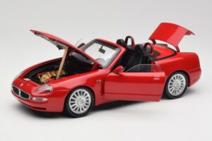 Maserati GT Spyder Roșu Bburago 1:18 34097 Metal - imaginea 2 din 8
