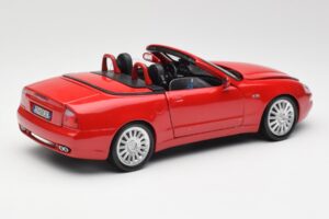 Maserati GT Spyder Roșu Bburago 1:18 34097 Metal - imaginea 3 din 8