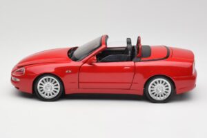 Maserati GT Spyder Roșu Bburago 1:18 34097 Metal - imaginea 4 din 8