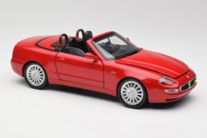 Maserati GT Spyder Roșu Bburago 1:18 34097 Metal - imaginea 6 din 8