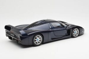 Maserati MC12 Road Car Albastru Metallic AUTOart 1:18 75802 Metal - imaginea 3 din 8