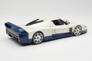 Maserati MC12 Alb Albastru Hot Wheels 1:18 G7158 Metal - imaginea 3 din 8