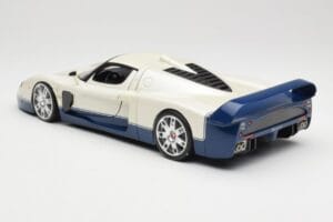 Maserati MC12 Alb Albastru Hot Wheels 1:18 G7158 Metal - imaginea 7 din 8