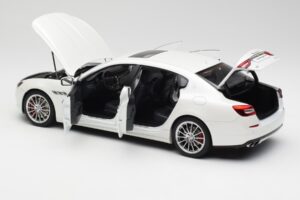 Maserati Quattroporte VI GTS Alpine Alb AUTOart 1:18 75808 Metal - imaginea 5 din 8