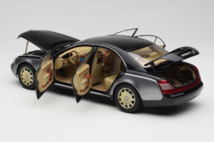 Maybach 57 SWB Caspian Black Himalayas Grey AUTOart 1:18 76151 Metal - imaginea 5 din 9
