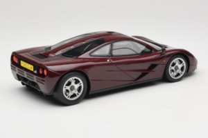 McLaren F1 Burgundy Red GT Spirit 1:18 GT534 Rășină - imaginea 2 din 6