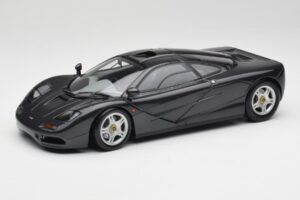 McLaren F1 Carbon Negru Metalizat Minichamps 1:18 530133420 Metal