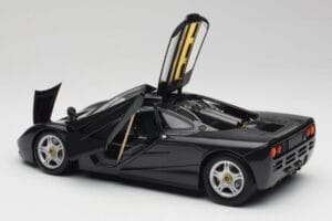 McLaren F1 Carbon Negru Metalizat Minichamps 1:18 530133420 Metal - imaginea 5 din 8