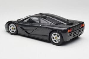 McLaren F1 Carbon Negru Metalizat Minichamps 1:18 530133420 Metal - imaginea 7 din 8