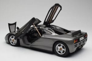 McLaren F1 Dark Silver Minichamps 1:12 530133124 Metal - imaginea 5 din 8