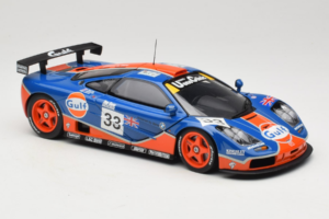 McLaren F1 GTR Gulf #33 R. Bellm / M. Weaver / J-J. Lehto 24 Hours of Le Mans 1996 UT Models 1:18 530161833 Metal - imaginea 6 din 8