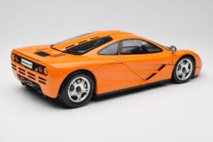McLaren F1 Portocaliu Minichamps 1:12 530133131 Metal - imaginea 3 din 9