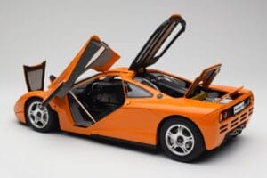 McLaren F1 Portocaliu Minichamps 1:12 530133131 Metal - imaginea 6 din 9