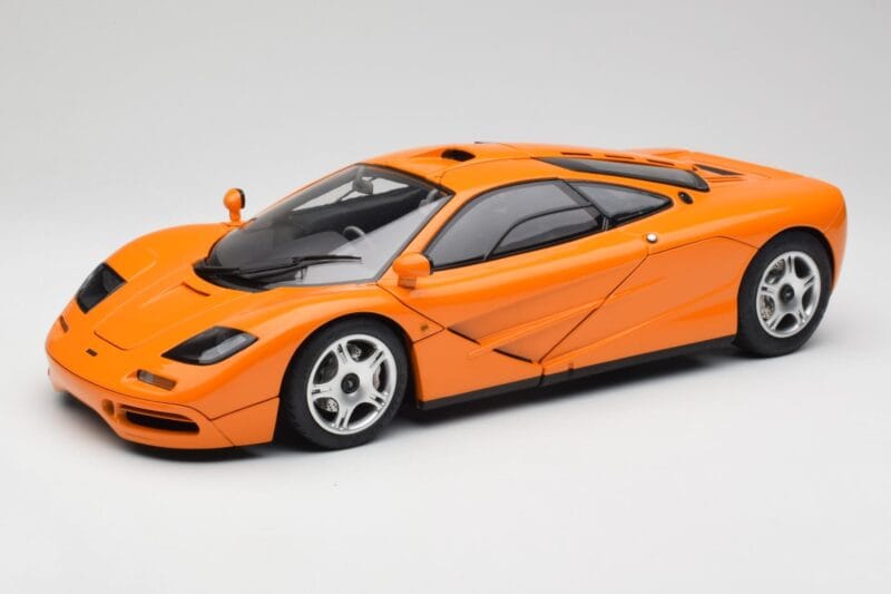 McLaren F1 Portocaliu Minichamps 1:12 530133131 Metal