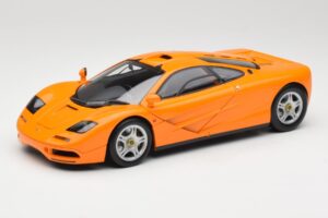 McLaren F1 Portocaliu Minichamps 1:18 530133421 Metal