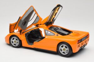 McLaren F1 Portocaliu Minichamps 1:18 530133421 Metal - imaginea 5 din 8