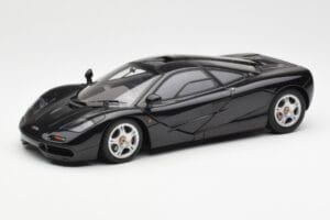 McLaren F1 Road Car Negru AUTOart 1:18 76002 Metal