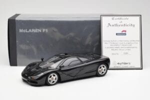 McLaren F1 Road Car Negru AUTOart 1:18 76002 Metal - imaginea 8 din 8