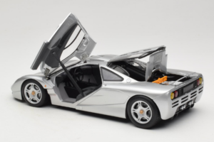 McLaren F1 Argintiu UT Models 1:18 530133180-R1 Metal - imaginea 5 din 8