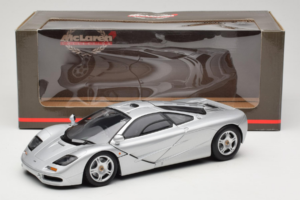 McLaren F1 Argintiu UT Models 1:18 530133180 Metal - imaginea 8 din 8