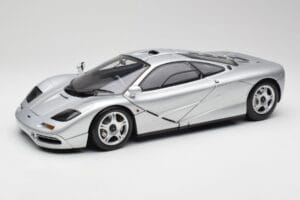 McLaren F1 Argintiu Minichamps 1:12 530133129 Metal