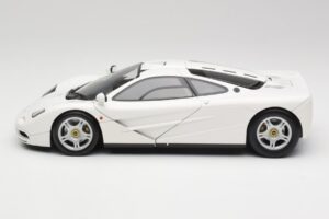 McLaren F1 Alb Minichamps 1:18 530133424 Metal - imaginea 4 din 8