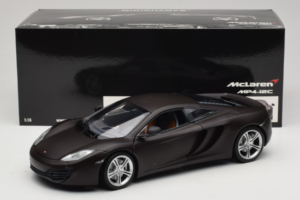 McLaren MP4-12C Matt Black Minichamps 1:18 110133021 Metal - imaginea 8 din 8