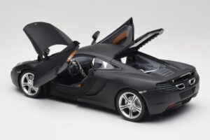 McLaren MP4-12C Matt Satellite Gri Minichamps 1:18 110133024 Metal - imaginea 5 din 8