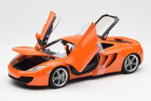 McLaren MP4-12C Portocaliu AUTOart 1:18 76006 Metal - imaginea 2 din 8