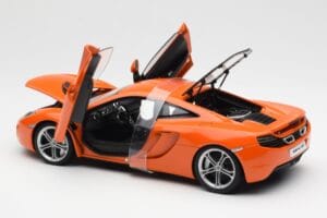 McLaren MP4-12C Portocaliu AUTOart 1:18 76006 Metal - imaginea 5 din 8