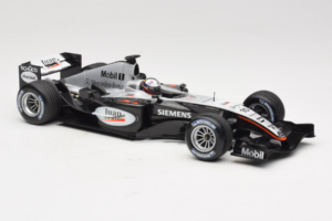 McLaren MP4-19 Mercedes J.P. Montoya Test Car 2005 Minichamps 1:18 533051880 Metal - imaginea 4 din 7