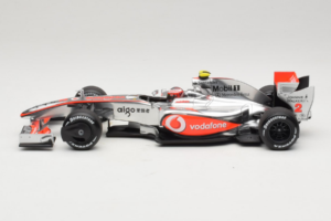McLaren MP4-24 Mercedes #2 H. Kovalainen F1 2009 Dealer Edition Minichamps 1:18 B66960041 Metal - imaginea 3 din 7