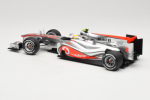 McLaren MP4-25 Mercedes #2 L. Hamilton Vodafone McLaren F1 2010 Minichamps 1:18 530101802 Metal - imaginea 5 din 7