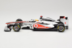 McLaren MP4-26 Mercedes #3 L. Hamilton Vodafone McLaren F1 2011 Minichamps 1:18 530111803 Metal - imaginea 3 din 7