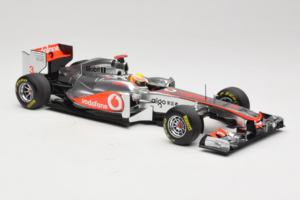 McLaren MP4-26 Mercedes #3 L. Hamilton Vodafone McLaren F1 2011 Minichamps 1:18 530111803 Metal - imaginea 4 din 7