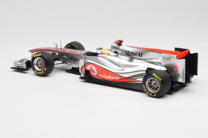 McLaren MP4-26 Mercedes #3 L. Hamilton Vodafone McLaren Showcar F1 2011 Minichamps 1:18 530111873 Metal - imaginea 5 din 7