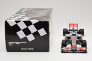 McLaren MP4-28 Mercedes #5 J. Button Vodafone McLaren F1 2013 Minichamps 1:18 530131805 Metal - imaginea 7 din 7
