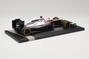 McLaren MP4-30 Honda #22 J. Button McLaren Honda F1 Team Australian Grand Prix 2015 Minichamps 1:18 537151822 Metal - imaginea 3 din 7