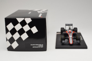 McLaren MP4-30 Honda #22 J. Button McLaren Honda F1 Team Australian Grand Prix 2015 Minichamps 1:18 537151822 Metal - imaginea 6 din 7
