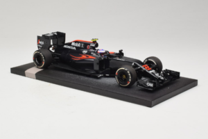 McLaren MP4-31 Honda #22 J. Button McLaren Honda F1 Team Chinese Grand Prix 2016 Minichamps 1:18 537161822 Metal - imaginea 4 din 7
