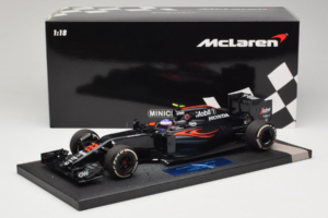 McLaren MP4-31 Honda #22 J. Button McLaren Honda F1 Team Chinese Grand Prix 2016 Minichamps 1:18 537161822 Metal - imaginea 7 din 7