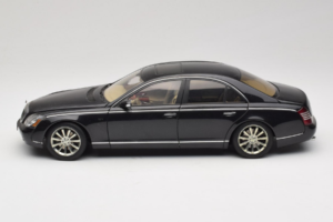 Maybach 57S Negru AUTOart 1:18 76156 Metal - imaginea 4 din 7