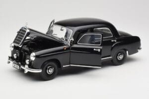 Mercedes 180 W120 Ponton Negru Revell 1:18 08973 Metal - imaginea 2 din 8